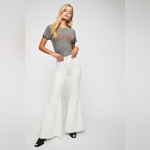 Free People We The Free Just Float On Flare Jeans Size 29 Winter White NWOT